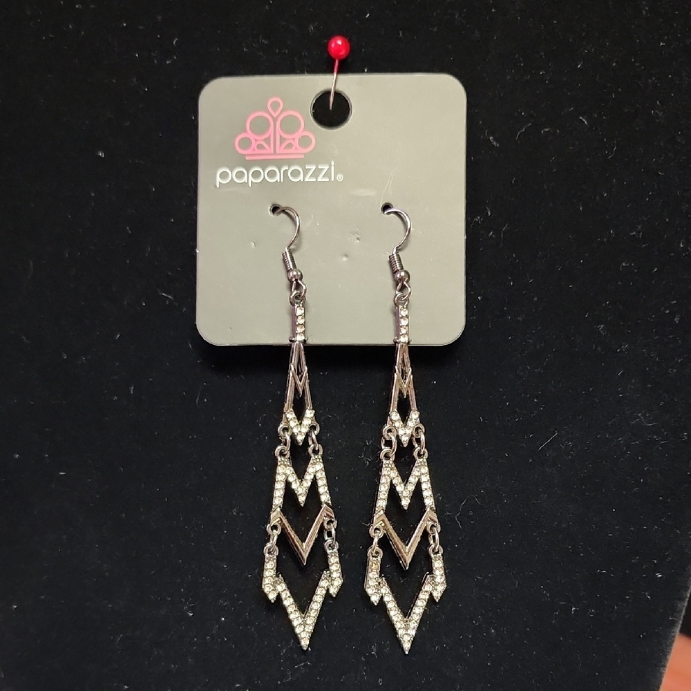 Paparazzi Earrings - Electric Shimmer - Black